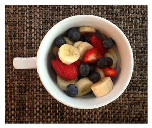 Fresh Cut Fruit_Strawberries Blueberries Bananas