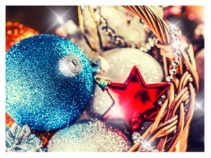 christmas-ornaments-closeup